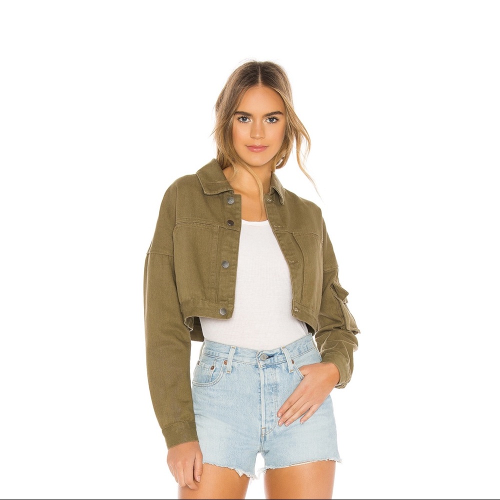 superdown- Vanessa Cropped Denim Jacket